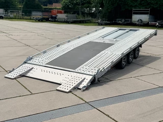 BRIAN JAMES T6 TRANSPORTER 500X224 3.5T MET KLEP