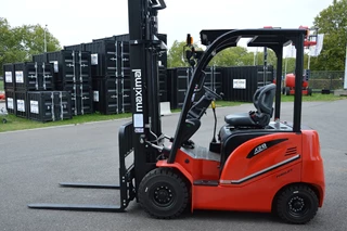 Maximal 2.0T-Elektrisch-A model-Triplex 6.0m -Full Free-Side Shift