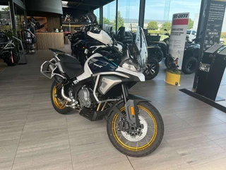 CFMOTO 700 MT