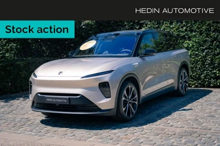 NIO EL8