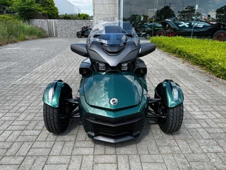 Can-Am Spyder