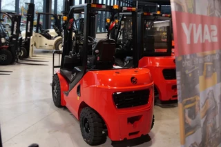 Maximal 3.0T-Diesel-A model-Triplex 4.8m -Full Free -LS - Side Shift- Vorkversteller