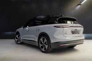 NIO EL6