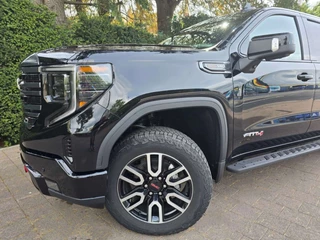 GMC Sierra