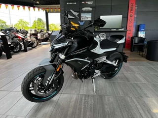 CFMOTO 800 NK