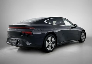 XPENG P7