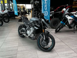 CFMOTO 675 NK