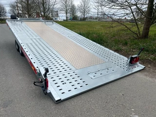 TEMARED Carkeeper 4820/2 Autotransporter 3000kg + ALU middenvloer LED + FULL OPTION 480x200cm
