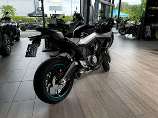 CFMOTO 675 SR-R
