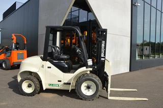 Maximal 2.5T-Elektrisch-CX model-Triplex 4.35 m-Side Shift- Vorkversteller