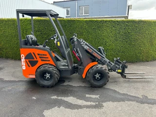Kubota Castloaders Type 825 D