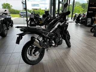 CFMOTO 450 MT