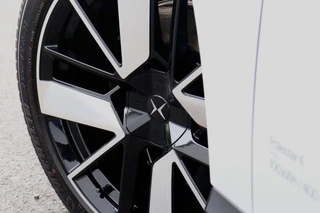 Polestar 4