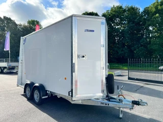 Ifor Williams BV125G 7 LED Gesloten aanhangwagen met deur/klep combinatie 364x147x214 cm 2700 kg