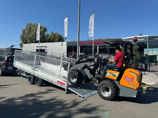 Hapert Indigo HT-2 Transporter Hydraulisch kantelbare Multitransporter 505x200cm Oprijklep en Loofrekken
