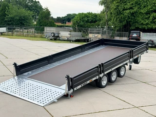 Tiki Trailers TIKI FX 460X216 3.5T TILTBED - BLACK - 10" BAND