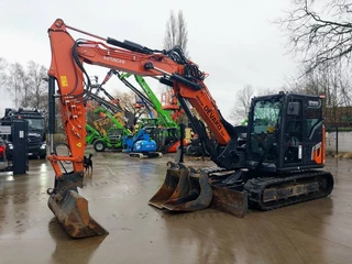 Hitachi ZX95USB-7 Triple-arm (full-option)